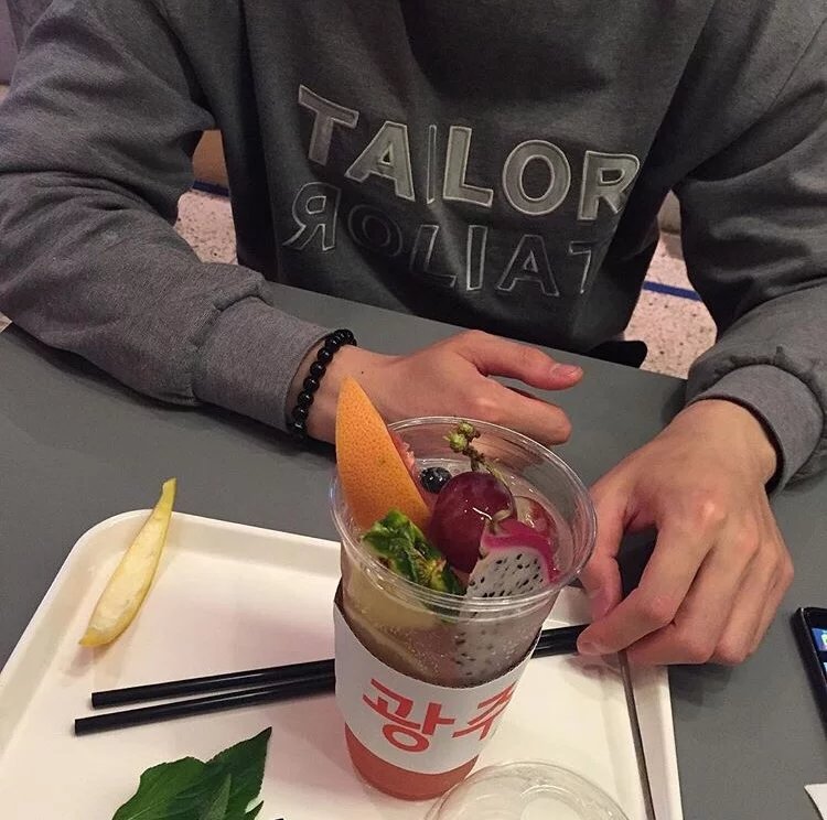 倪威春鸣