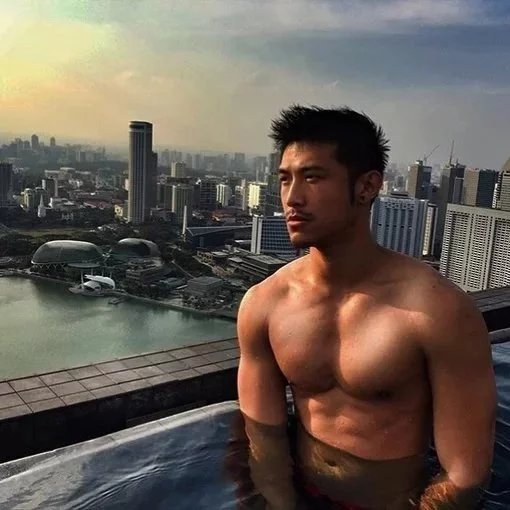 龚莉丽彩
