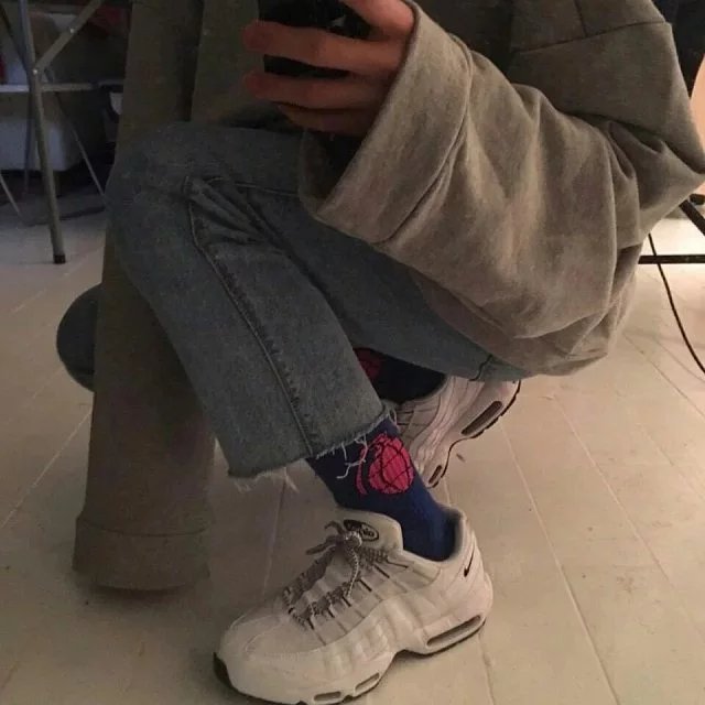 向悦霭眉