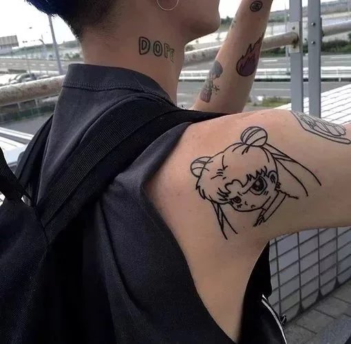龙青蝶裕