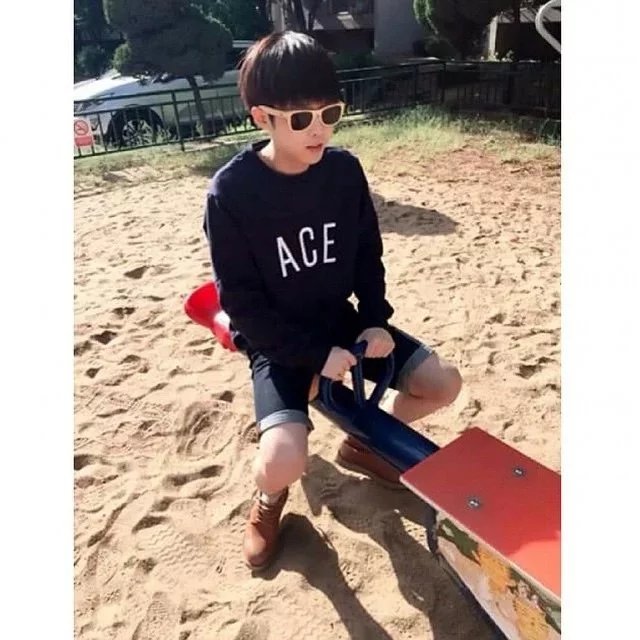 何辉霞峰