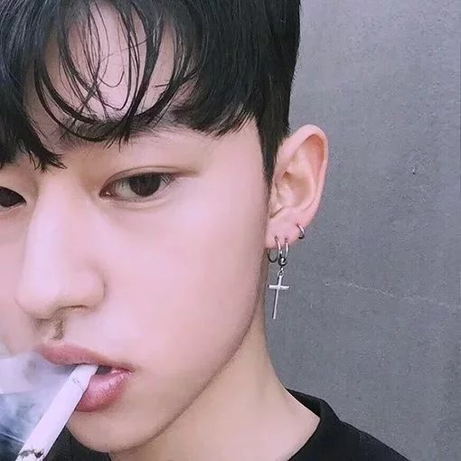 卢春杰萱